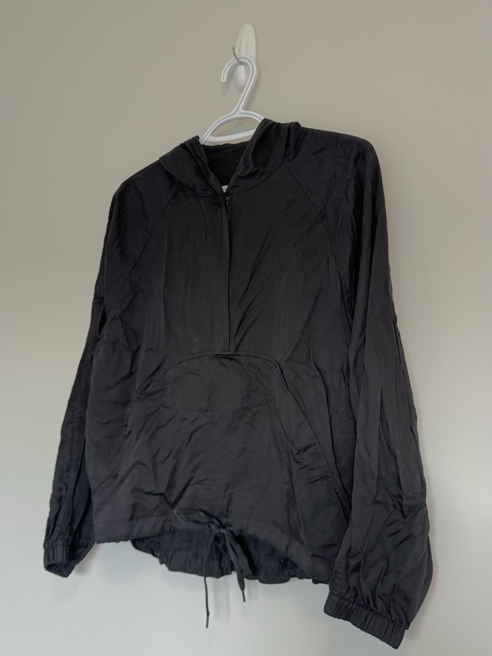 Lululemon City Stroll Hoodie
Black Size 4